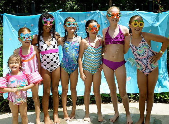 swimming pool party ideas