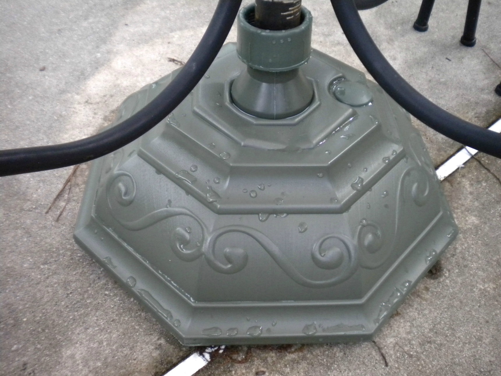 market umbrella stand