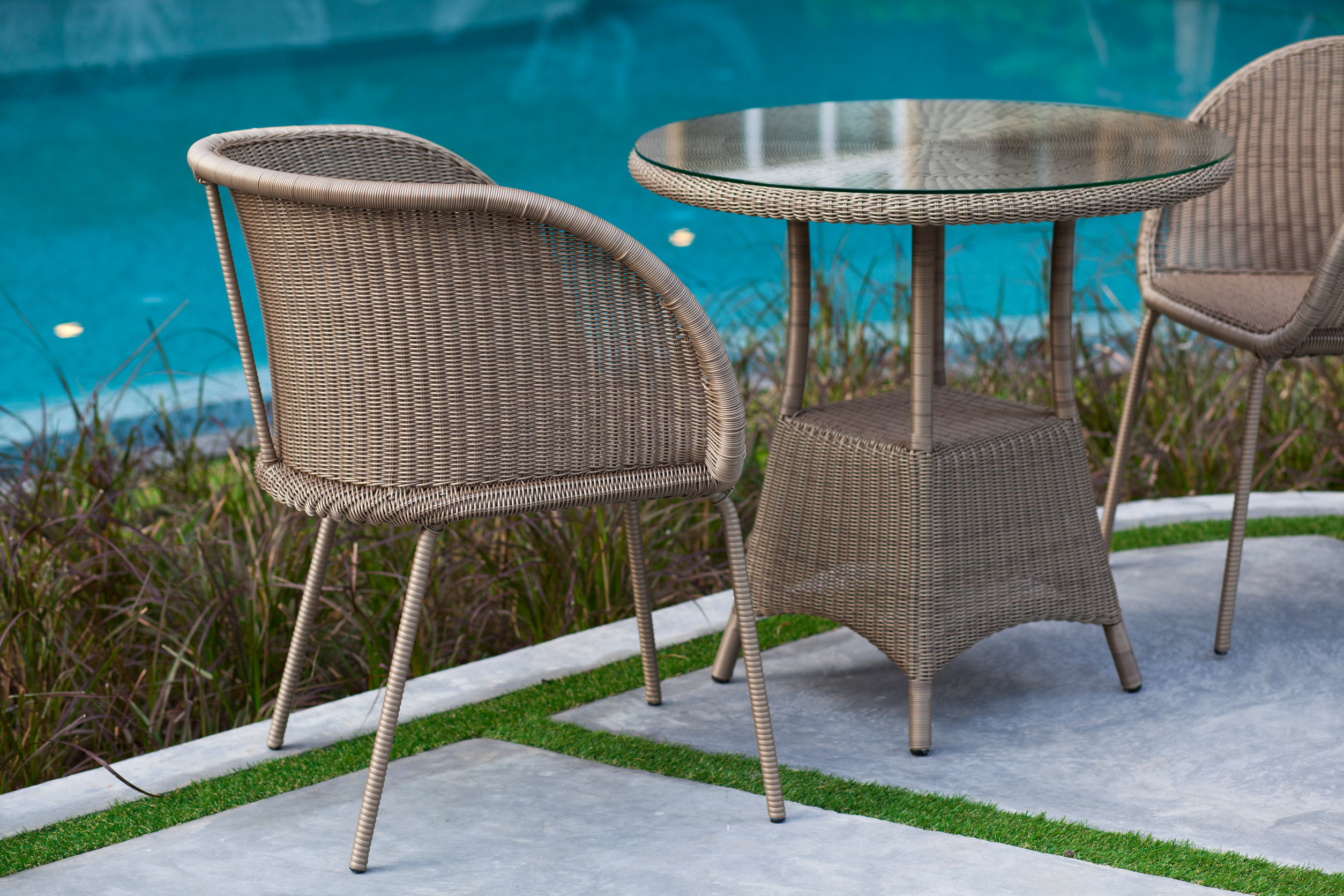 bistro patio table set