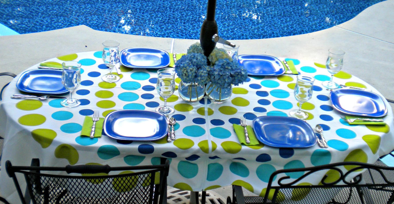 outdoor patio tables