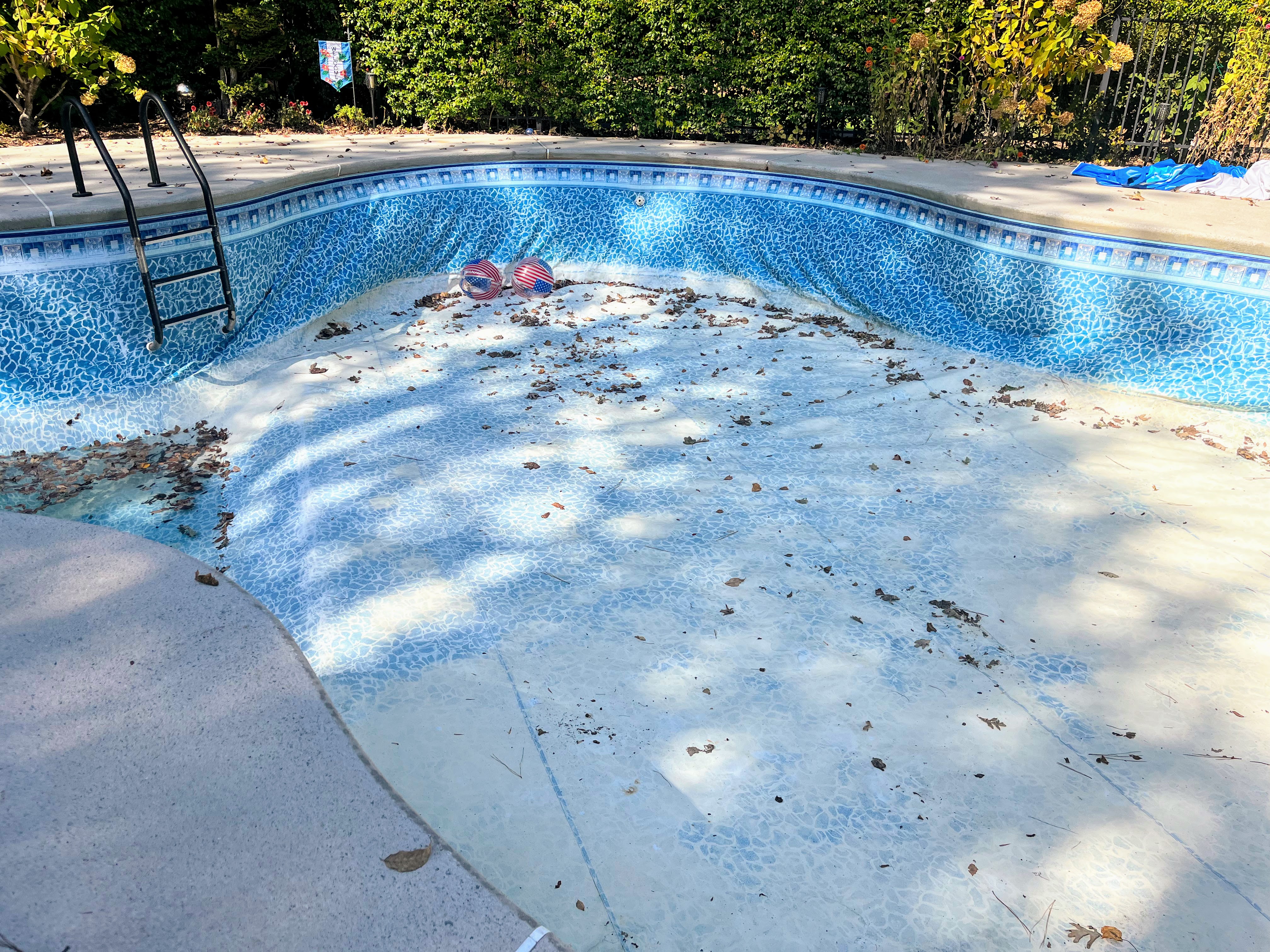 replacing a pool liner