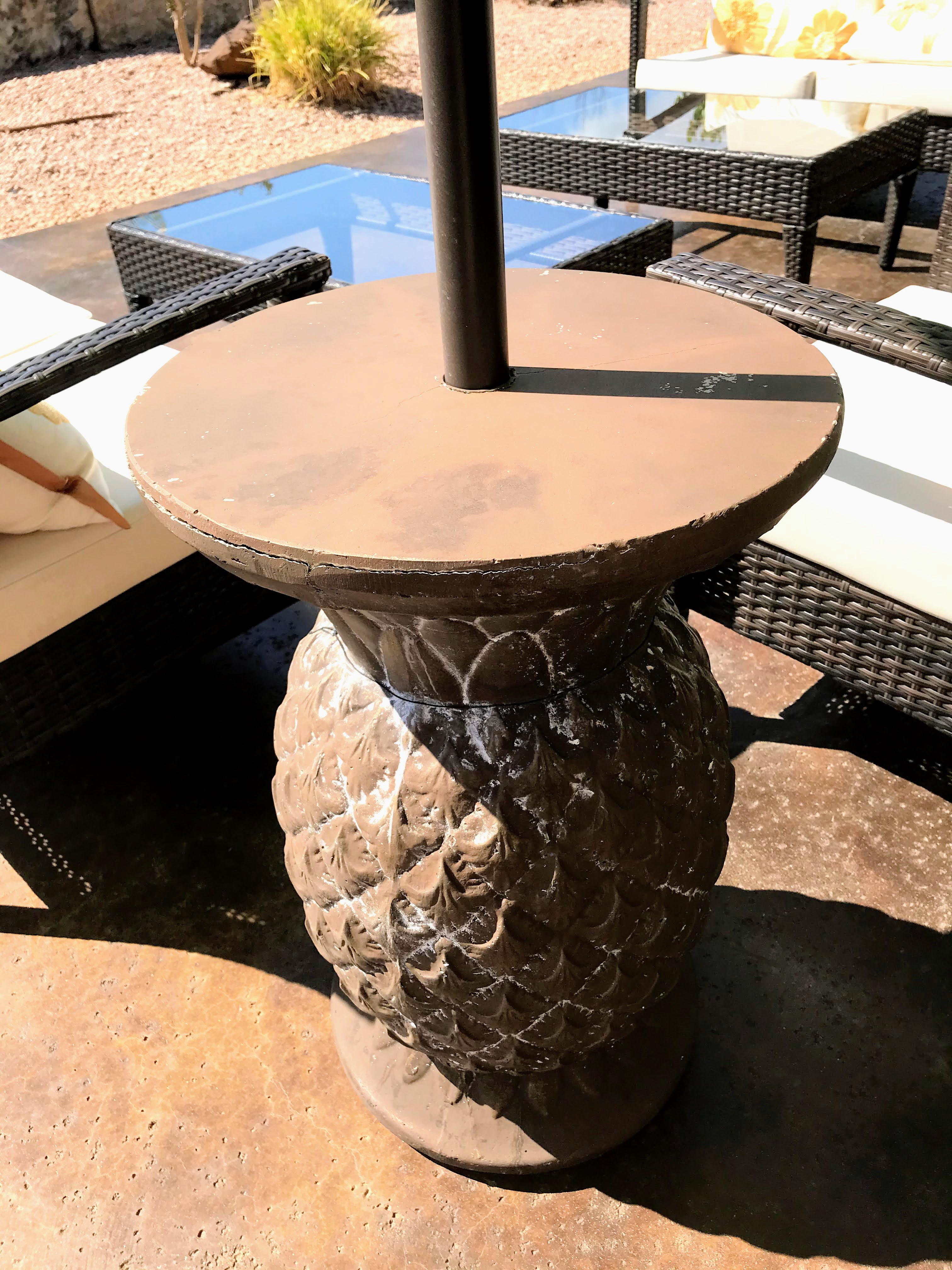 patio umbrella stand table