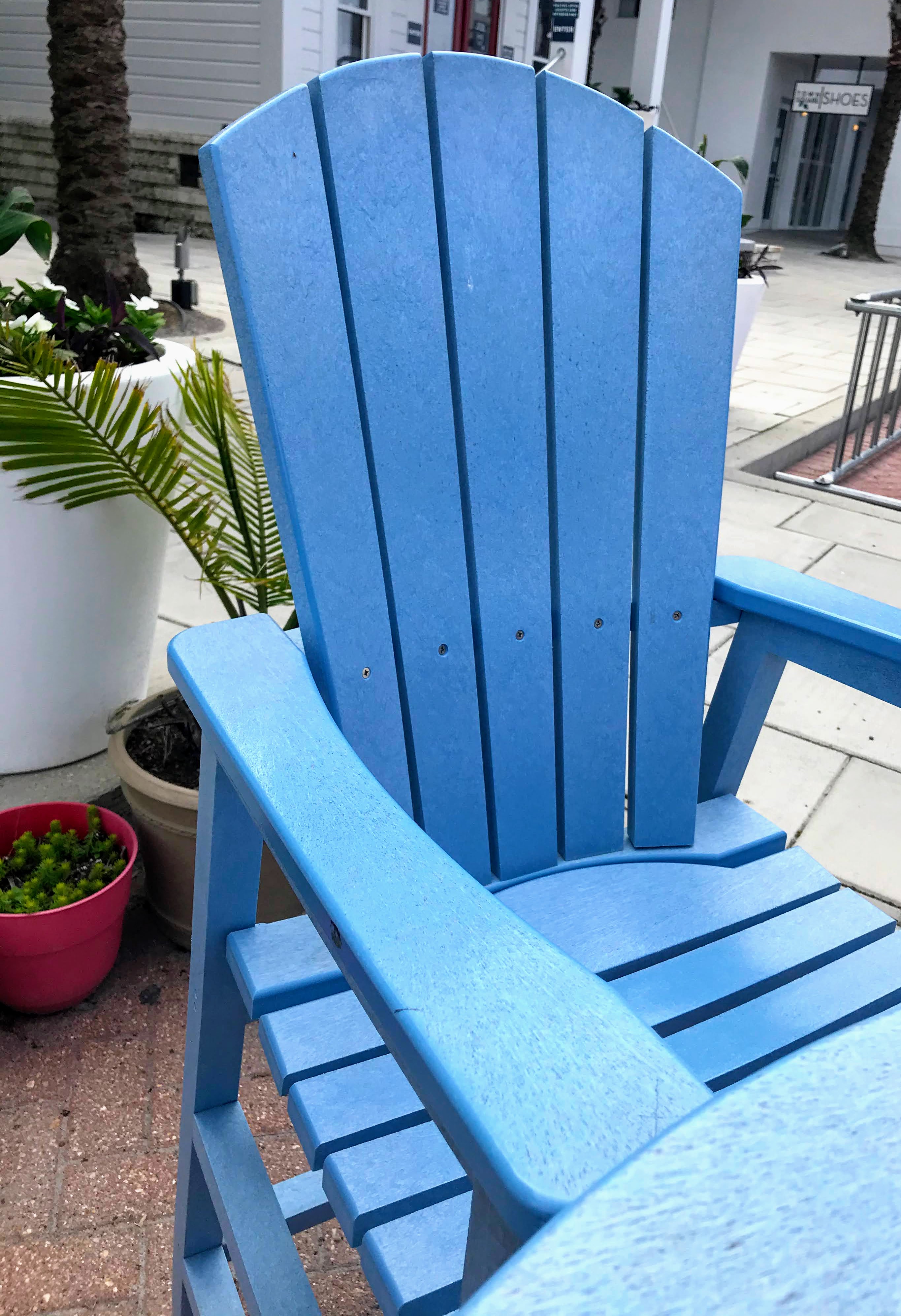 pool deck chairs