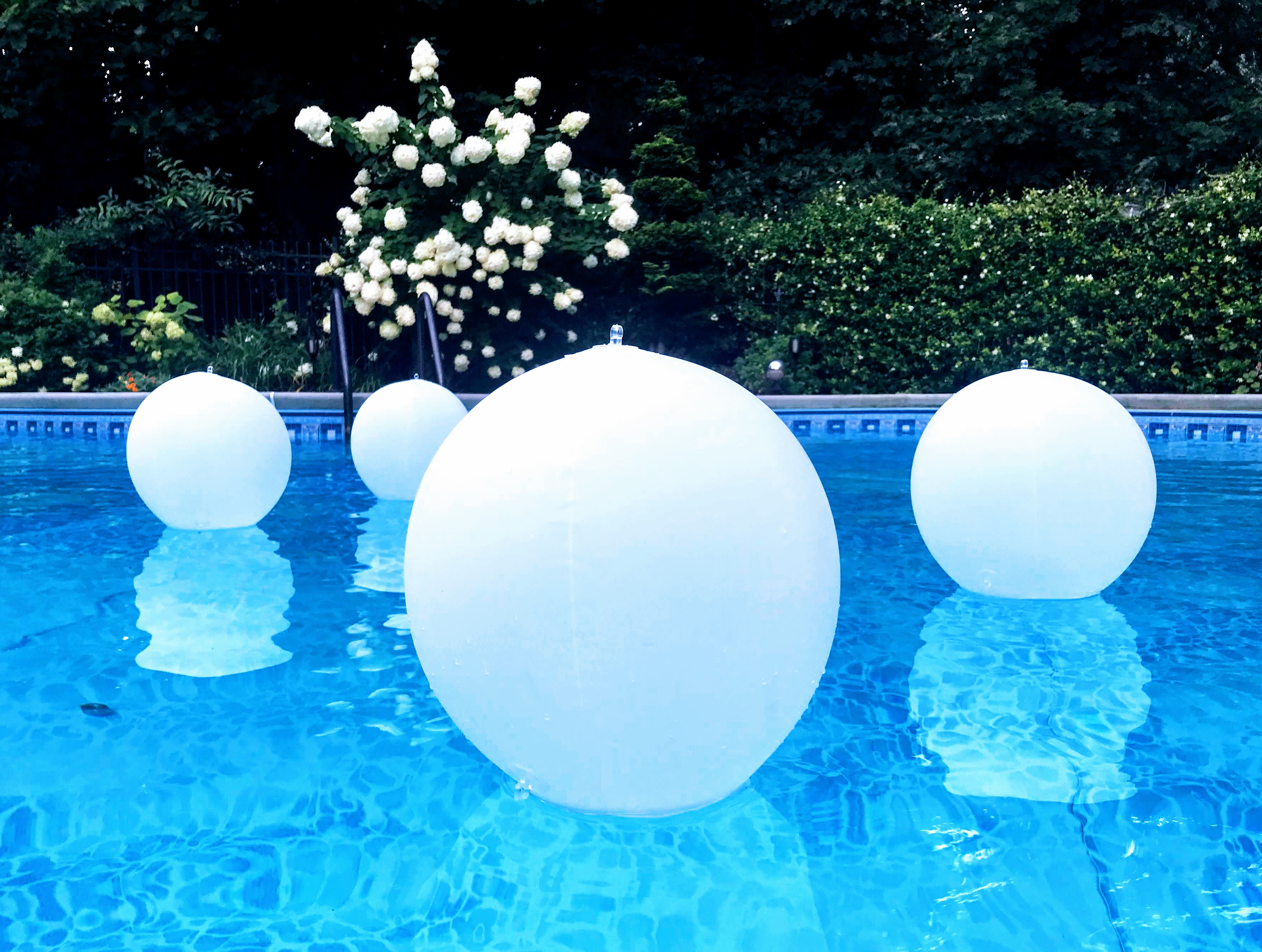 floating pool decorations