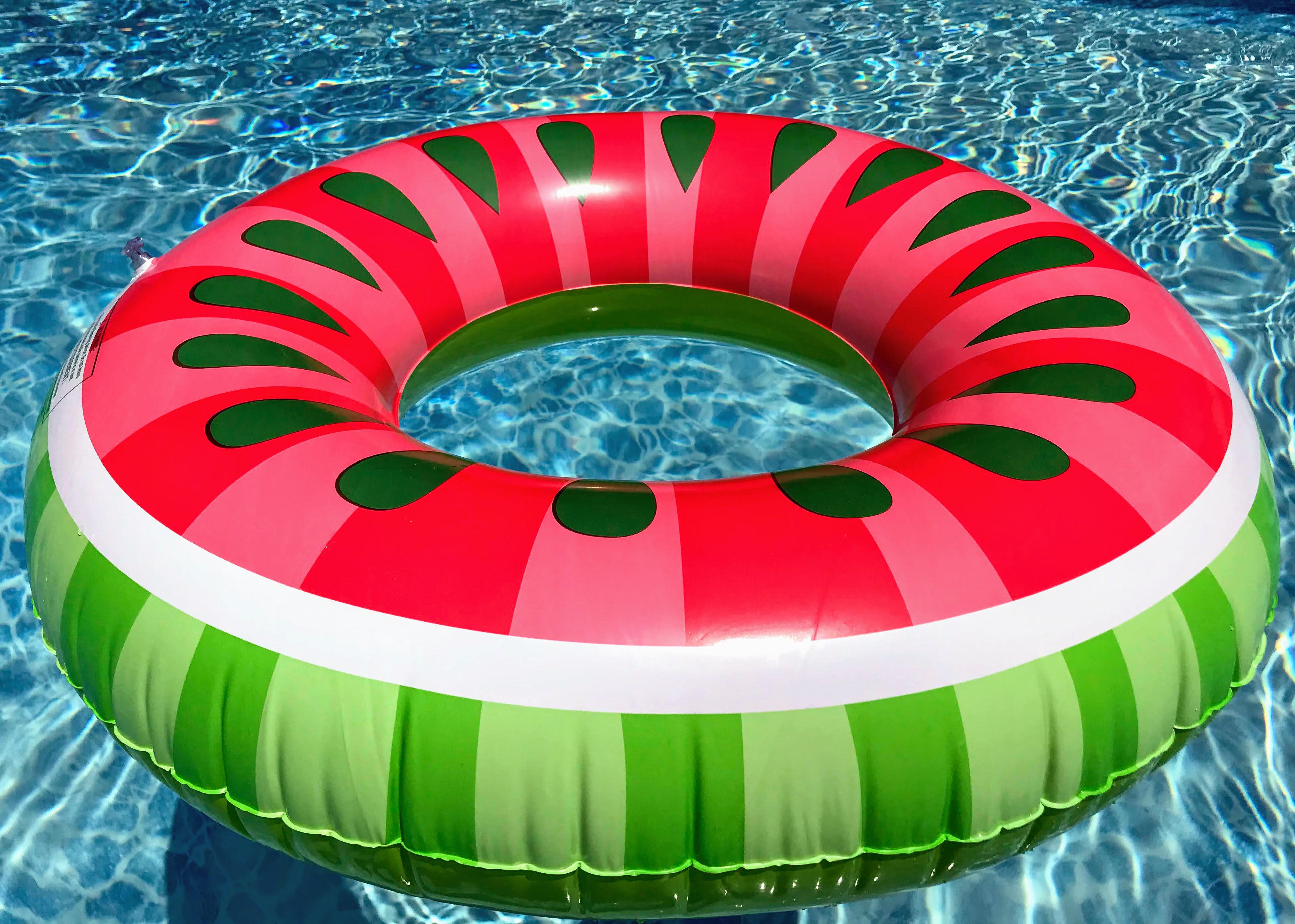 pool party theme ideas