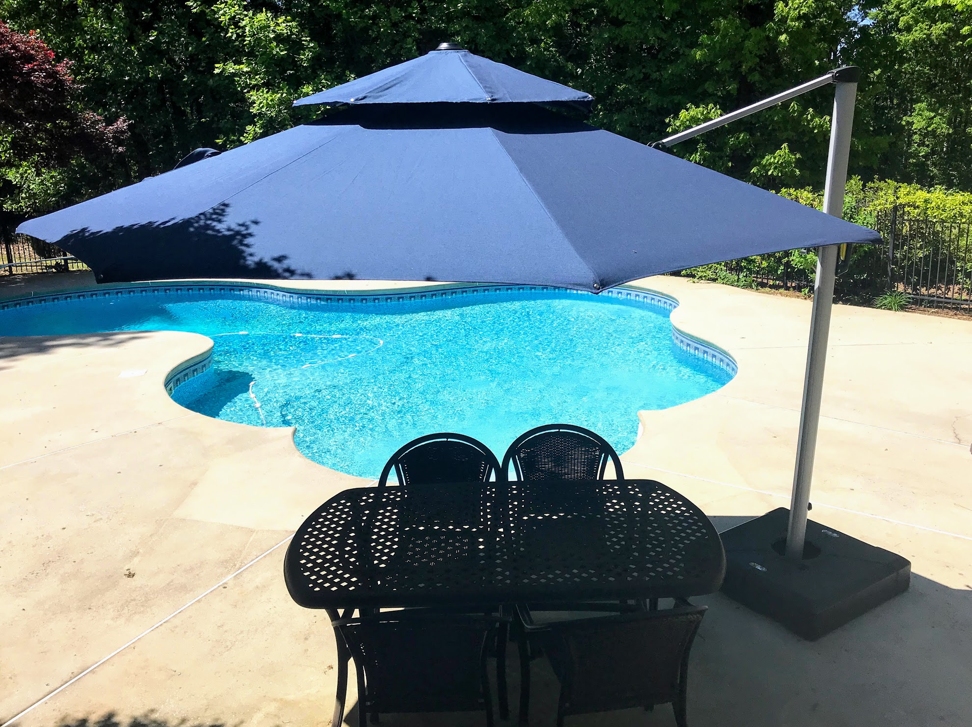 cantilever patio umbrella