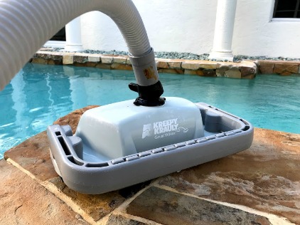 swimming pool cleaning equipment