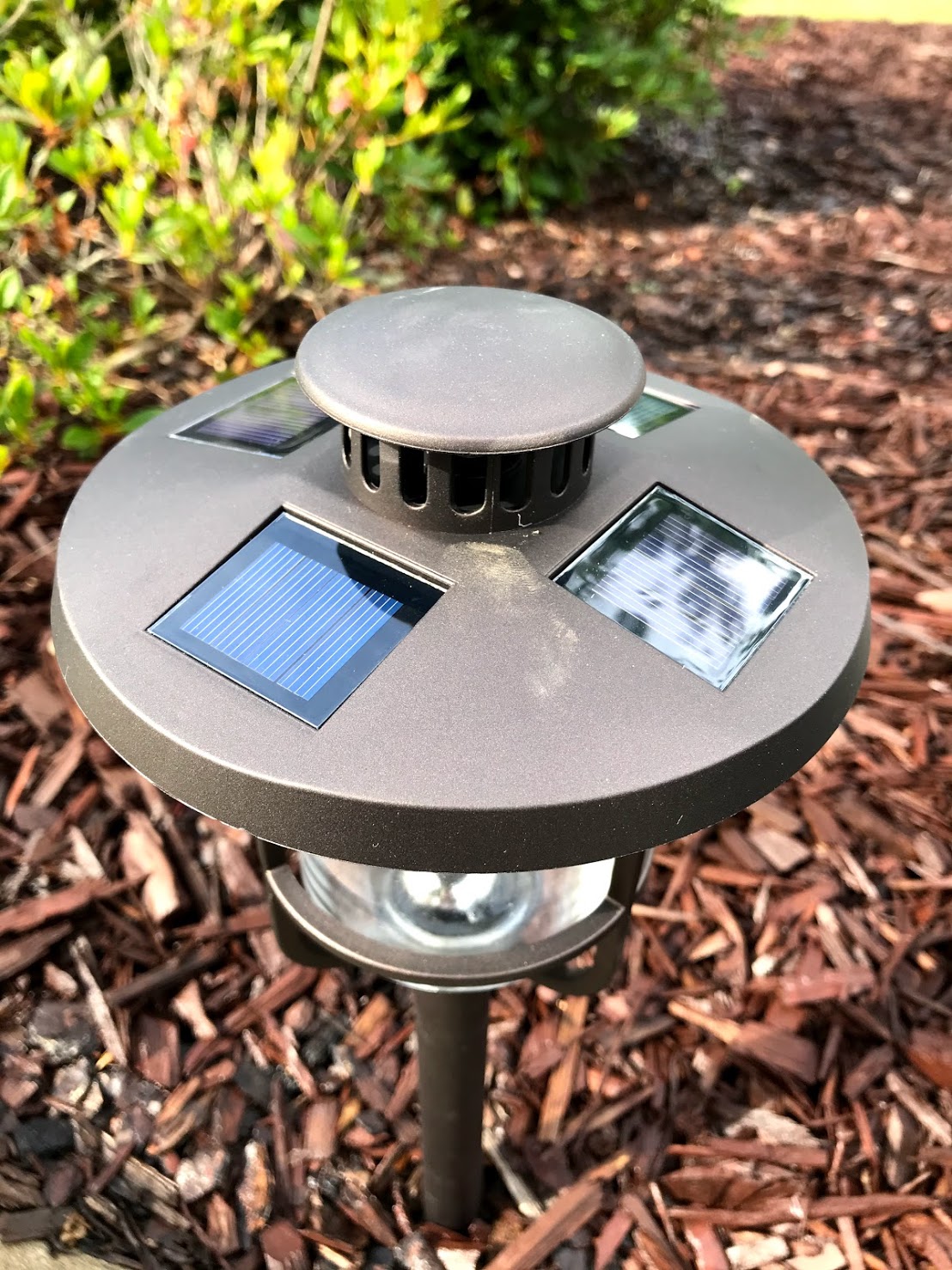 solar powered path lights