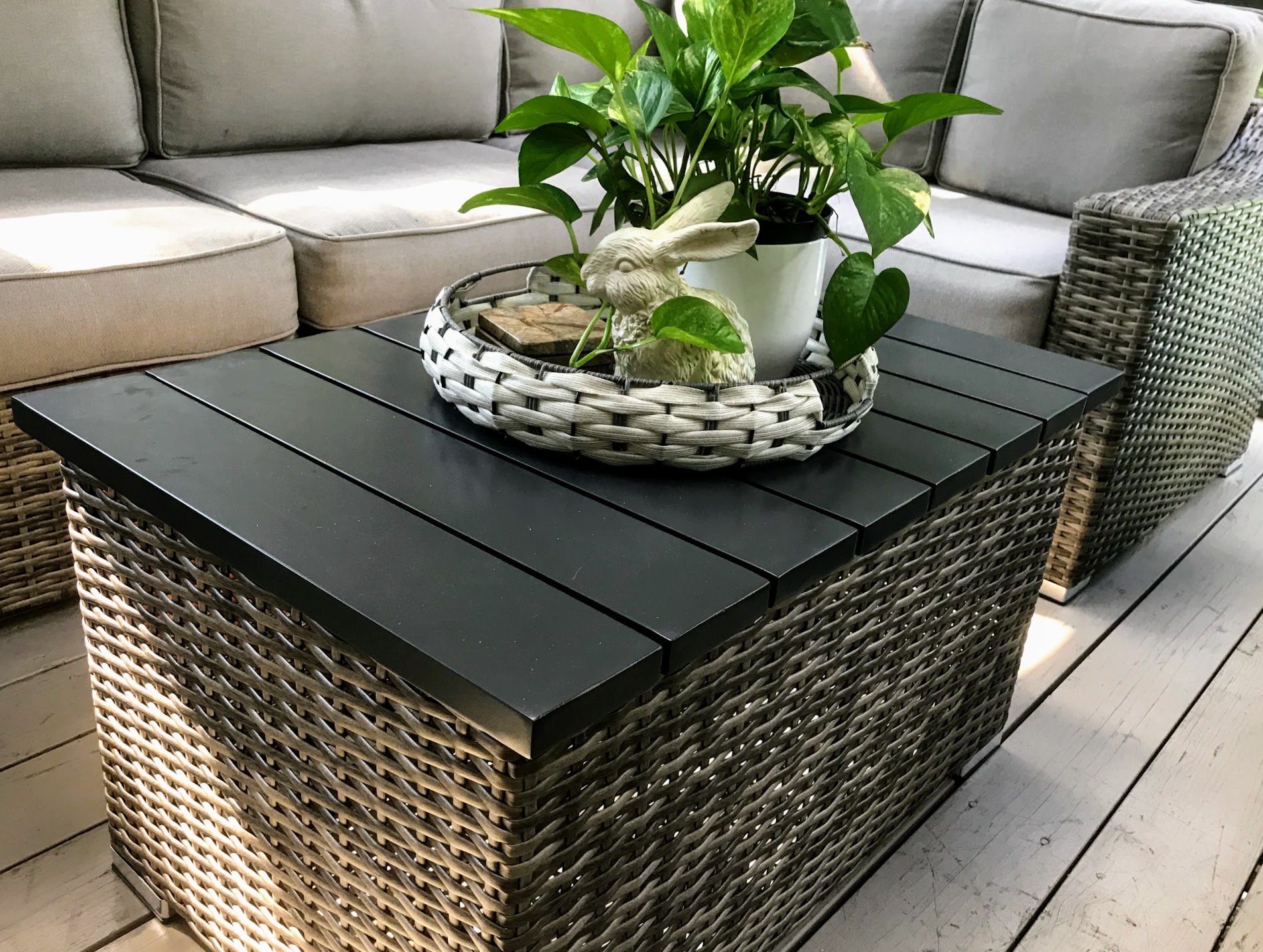 outdoor patio coffee table