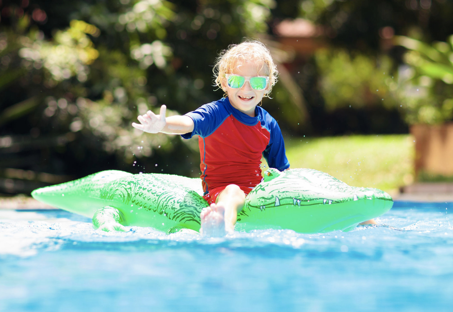 alligator pool float