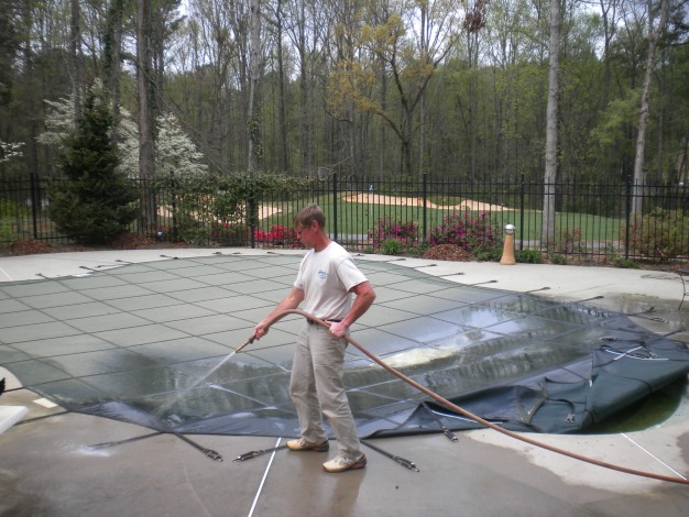 winter swimming pool cover