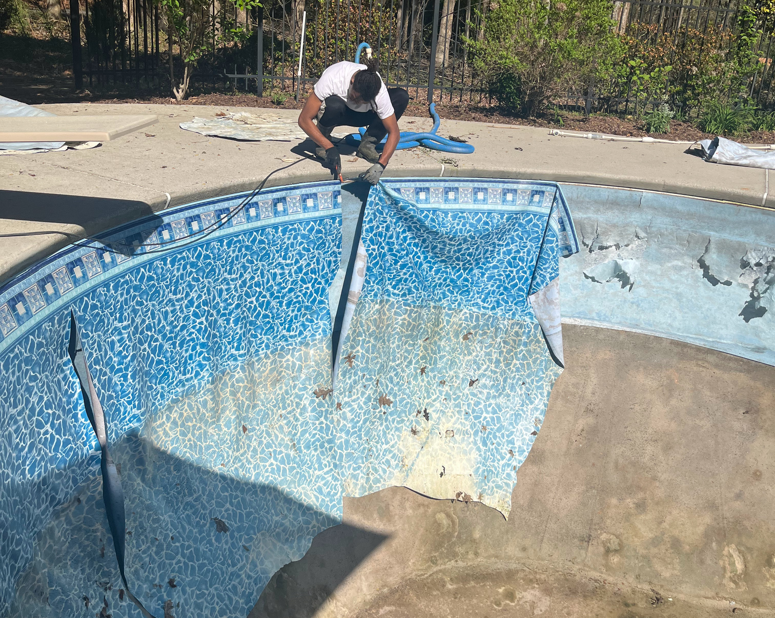 steps to replacing a pool liner