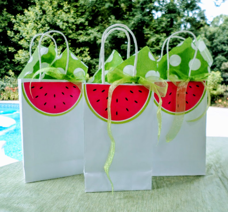 girls pool party