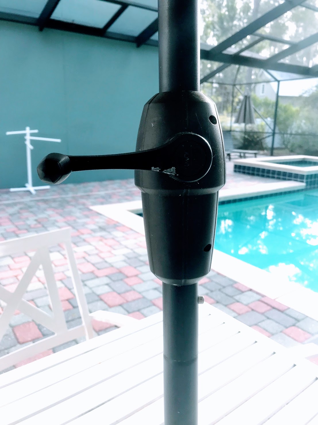 tilt umbrella with crank